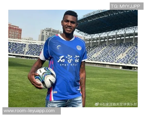 致敬并肩奋斗的岁月祝何塞阿约维丹克莱尔冈萨雷斯未来辉煌灿烂